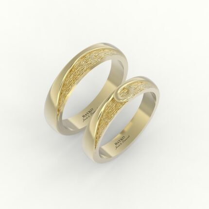 Gouden trouwring met reliëf
