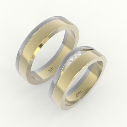 Tweedelige trouwring in goud en witgoud, gezet met drie diamanten.