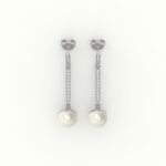 Witgouden pareloorbellen met diamanten.