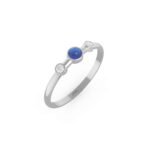 Witgouden verlovingsring met cabuchon toermalijn en ronde diamanten.