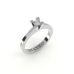 Witgouden solitaire ring met moderne zetting.