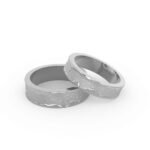 Witgouden trouwring met motief.